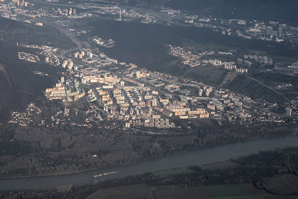 Karlova Ves · Dúbravka — districts of the city