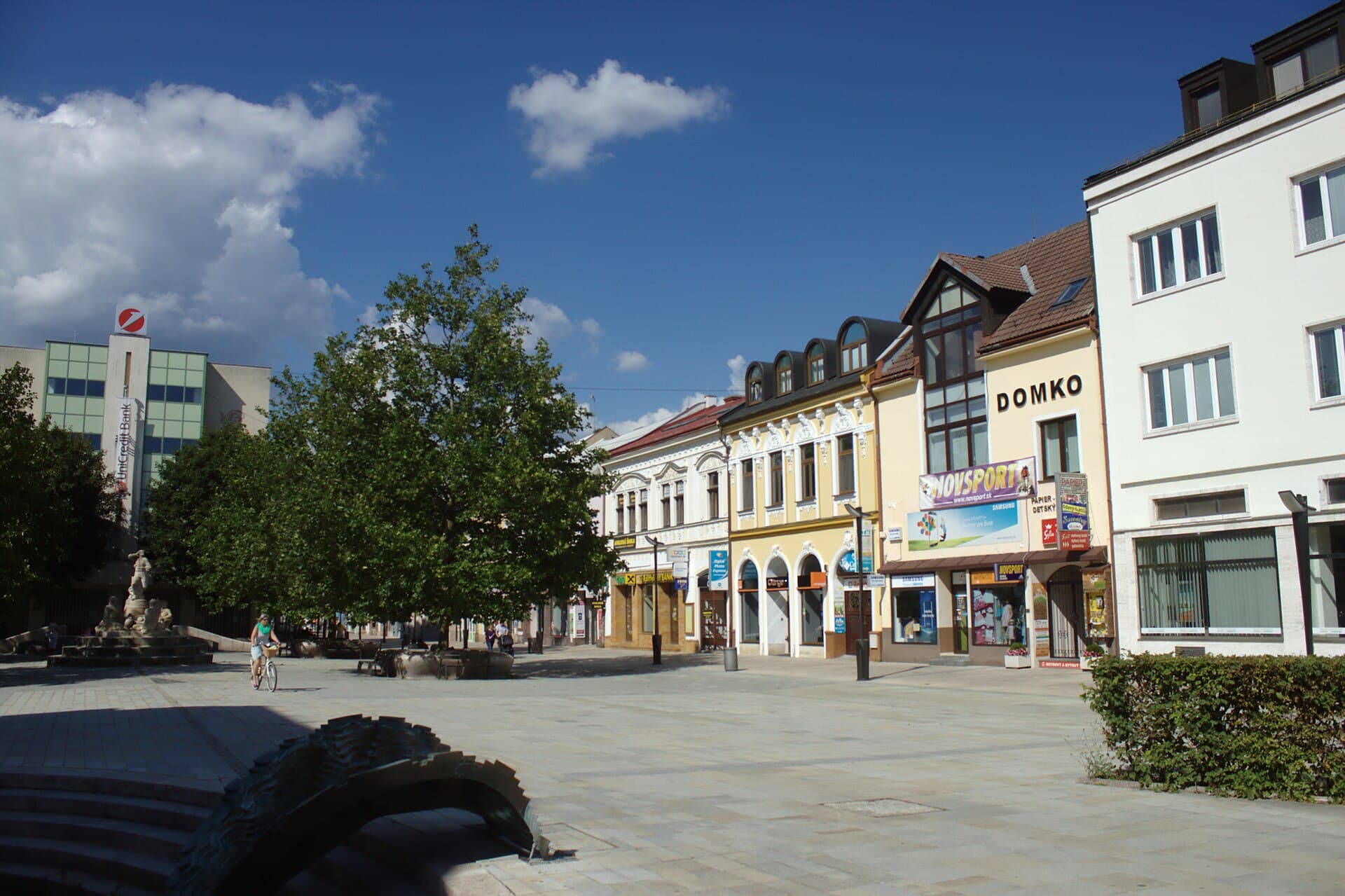 SNP Square in Martin