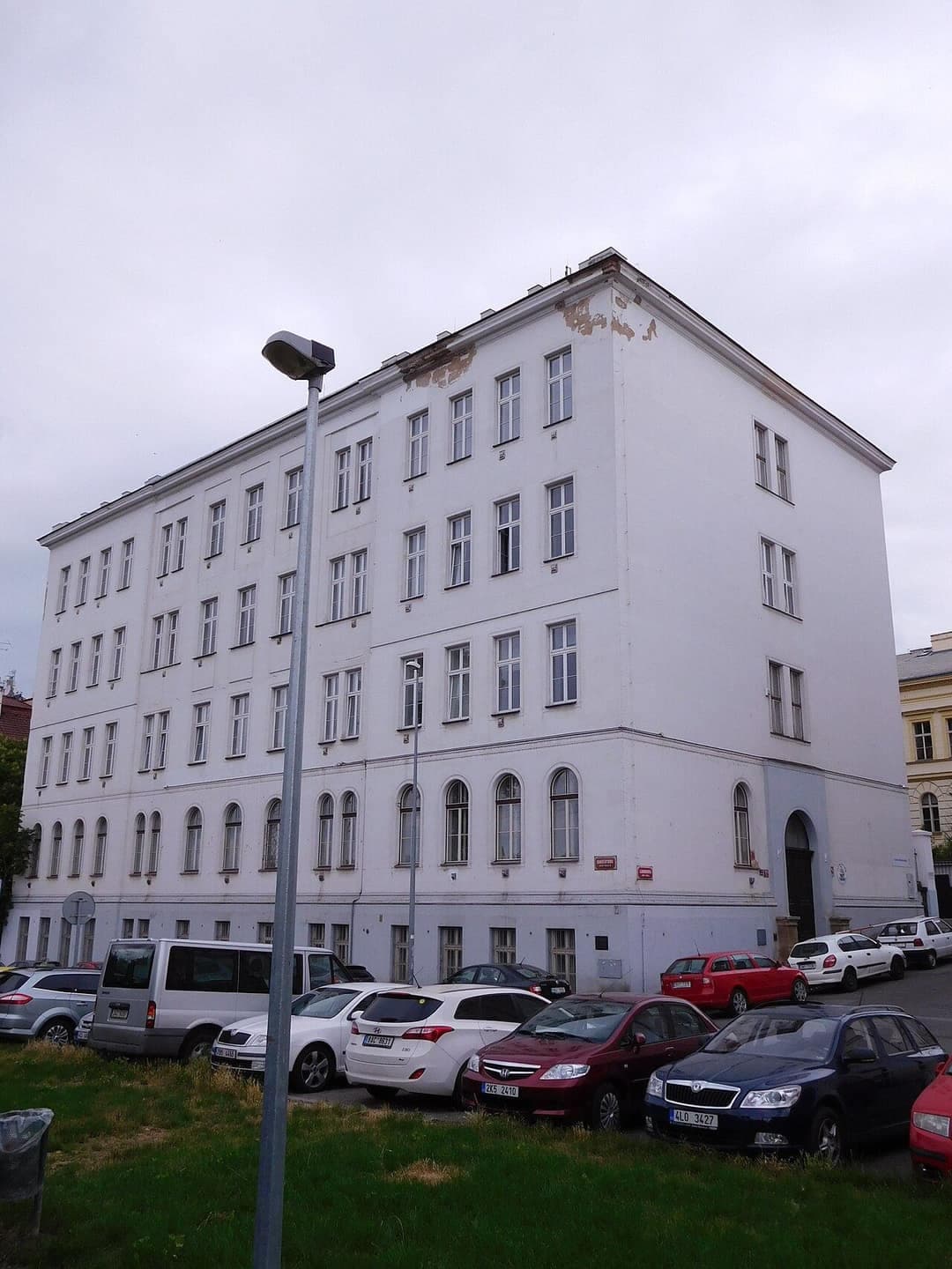 AMBIS University, a.s. — 5