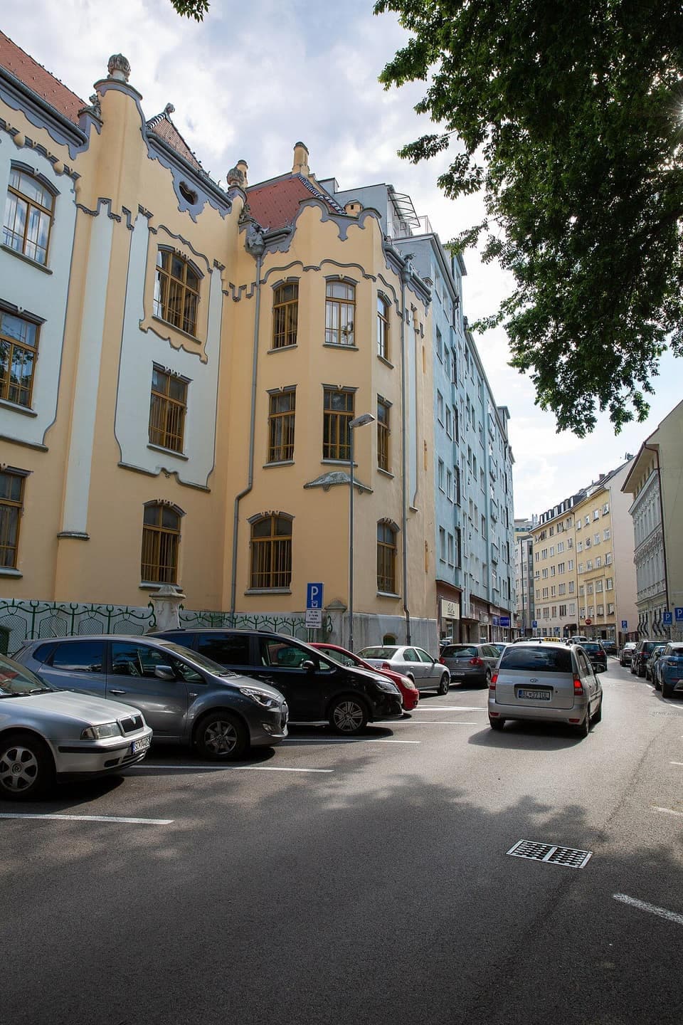 Bratislava International School of Liberal Studies — 6