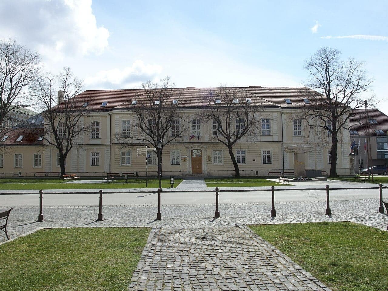 Law Faculty — 7
