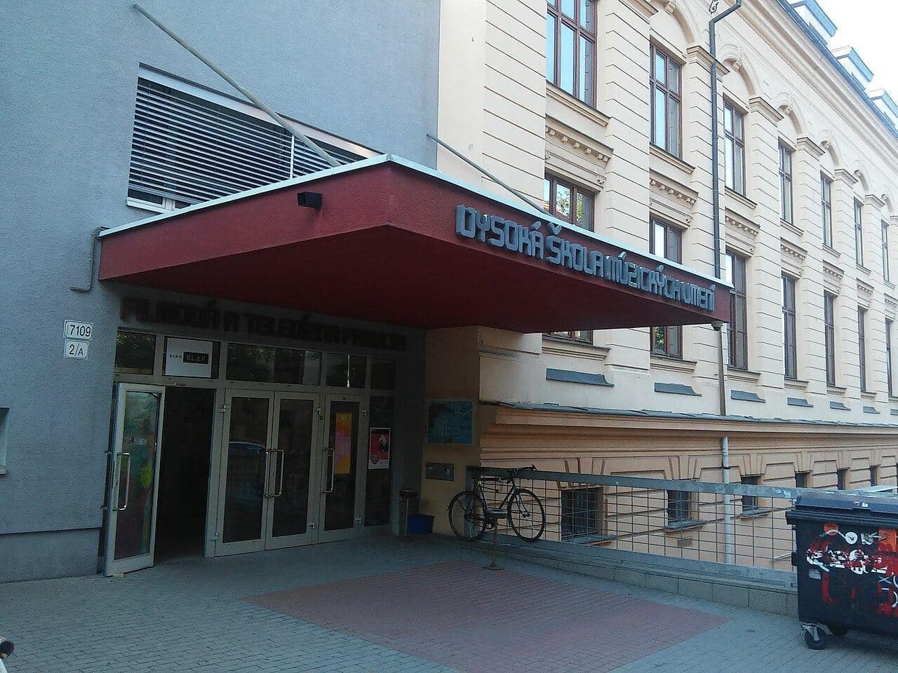 Theater Faculty — 8