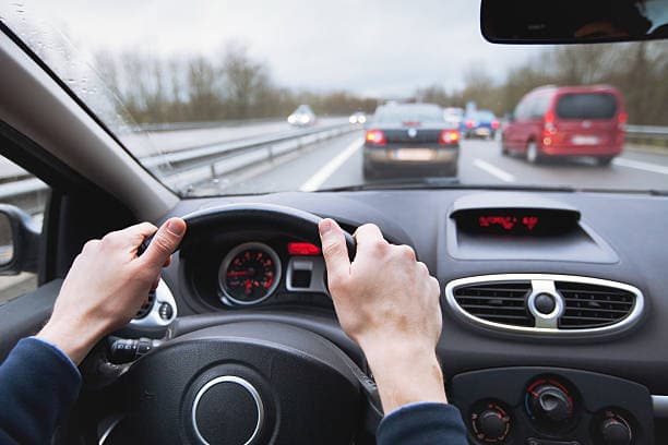 What are the rules for driving and parking in Slovakia?