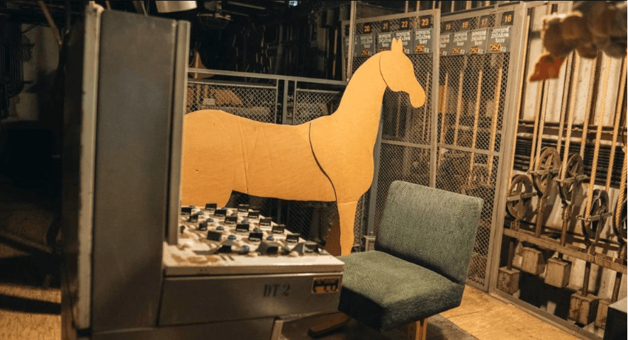 Театральний лабіринт: зазирніть за лаштунки DPOH