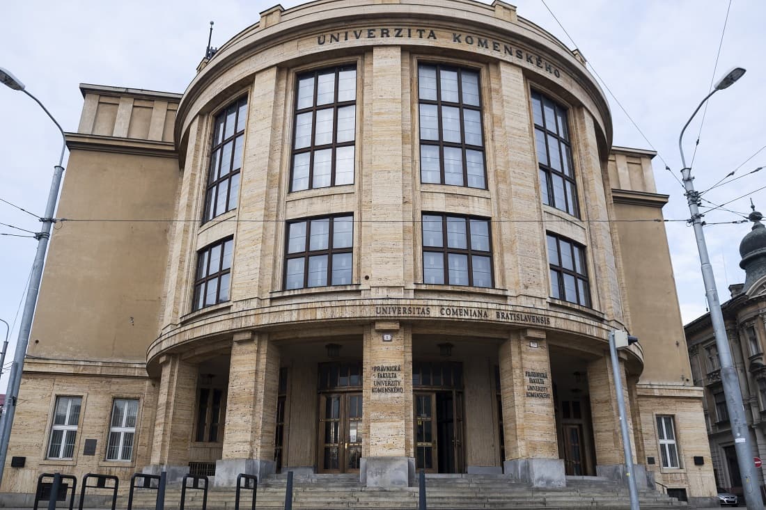 Як працює система кредитів і навчання в словацьких університетах