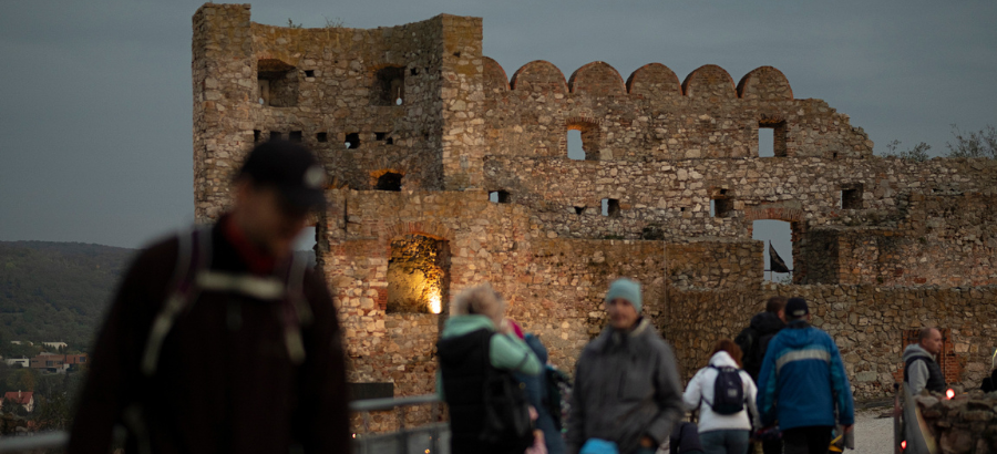 Нічна екскурсія на замку Девін